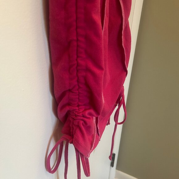 NWT PrettyLittleThing Shape pink overlock stitch ruched-side bodycon dress sz 10 - Picture 2 of 8